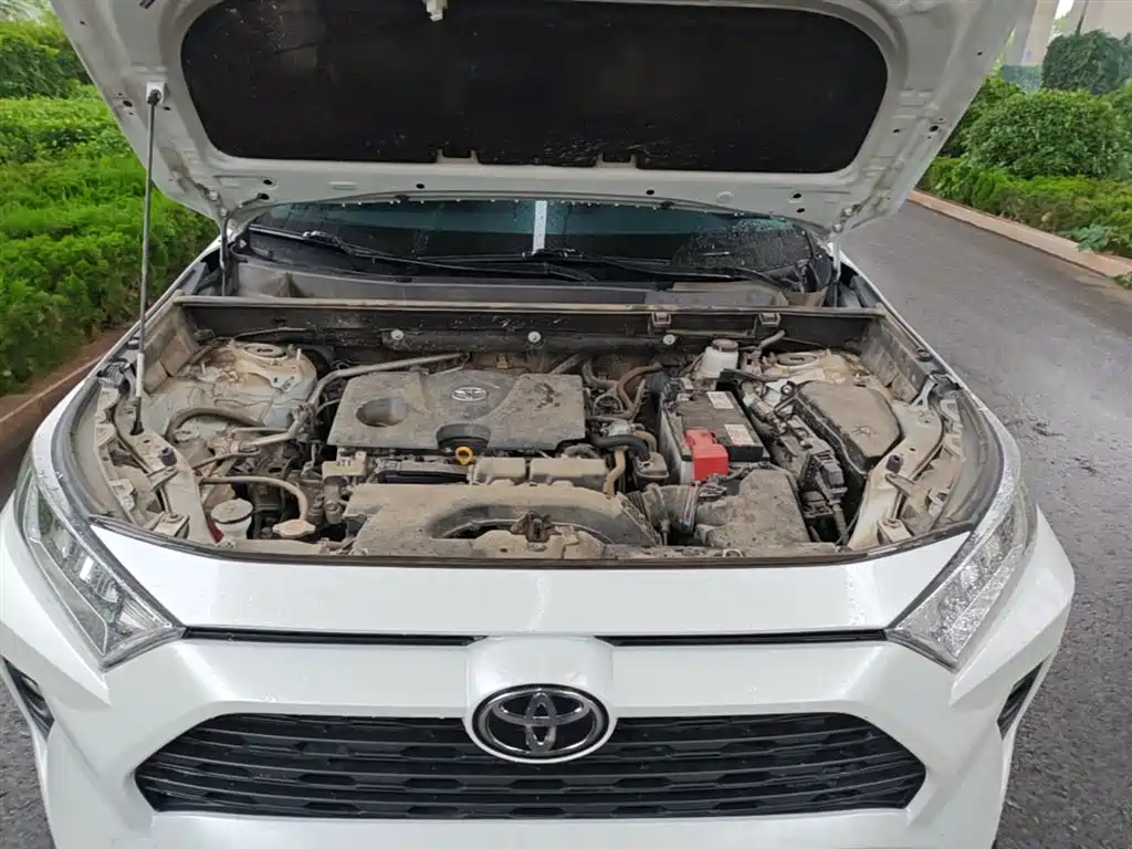 Toyota RAV4 2023 — фото 20
