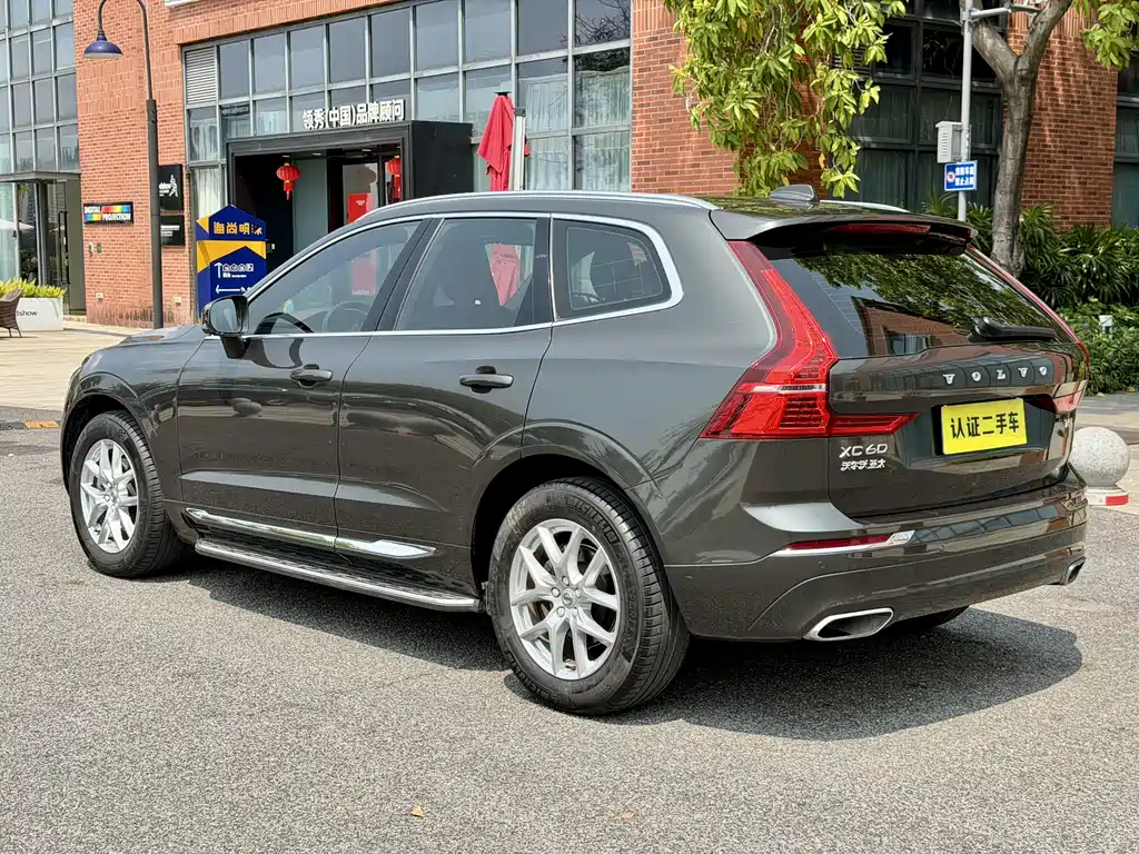 Volvo XC60 2020 — фото 3