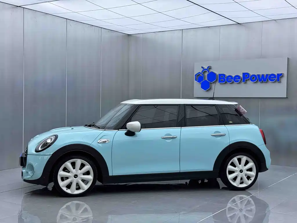 MINI MINI 2021