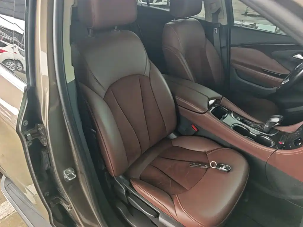 Buick Envision Plus 2017 — фото 25