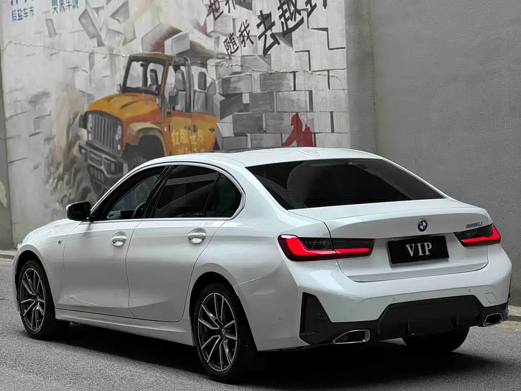 BMW 3 Series 2024