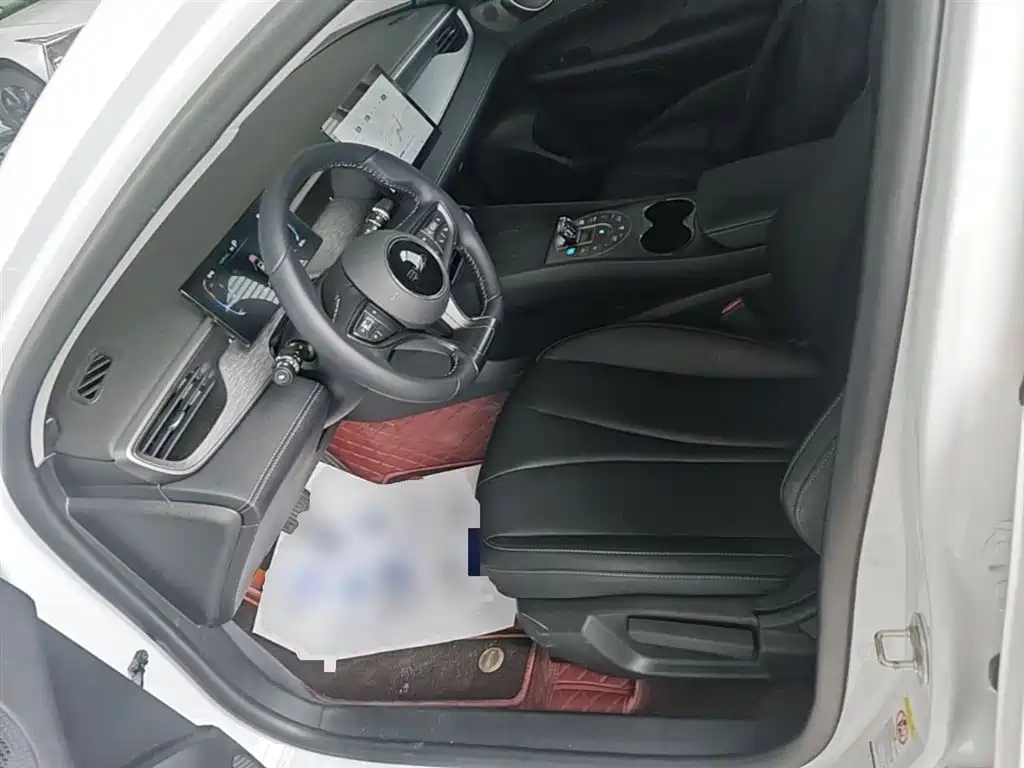 BYD Seal 05 DM-i 2025 — фото 15