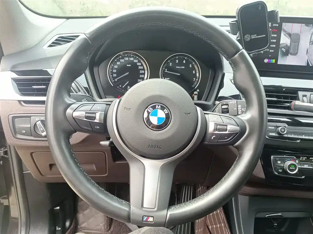 BMW X1 2022 — фото 11