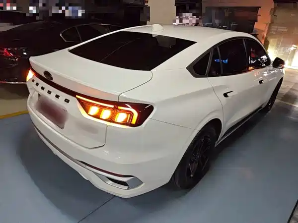 Ford Mondeo 2025