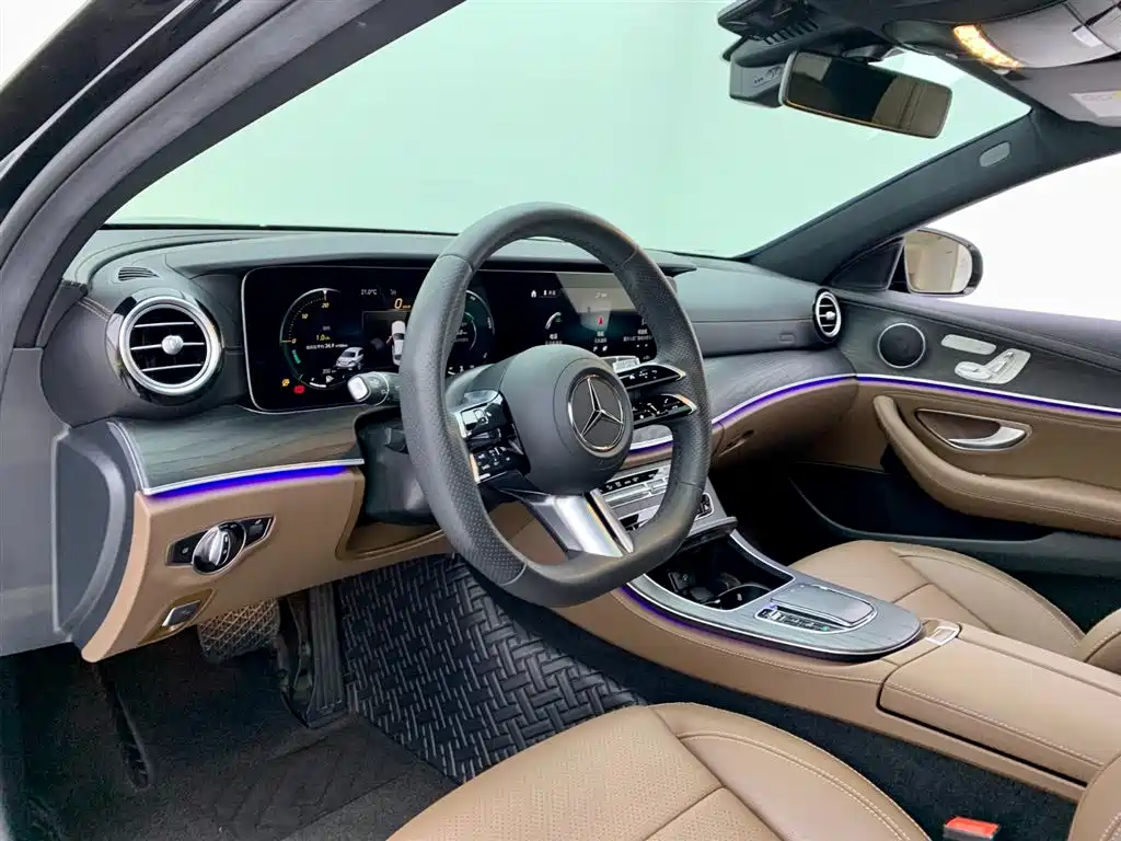 Mercedes-Benz E-Class 2023 — фото 14