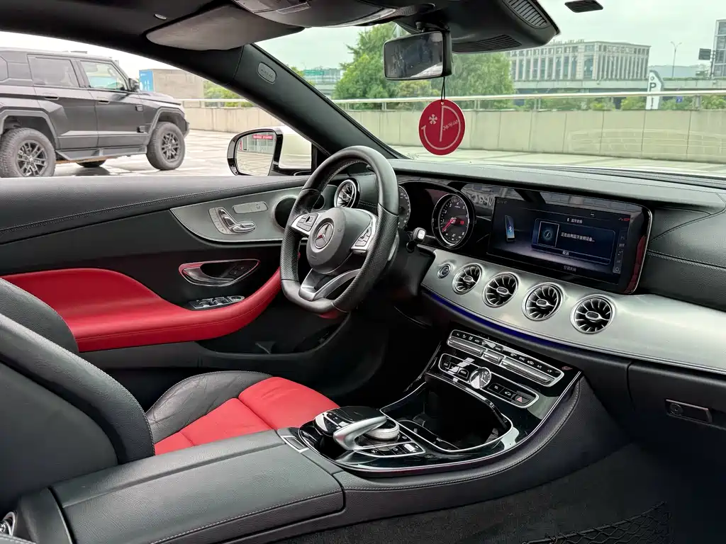 Mercedes-Benz E-Class 2018 — фото 8
