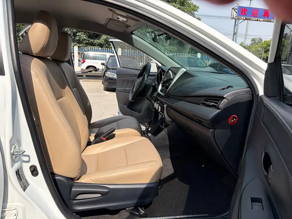 Toyota Yaris L 2019