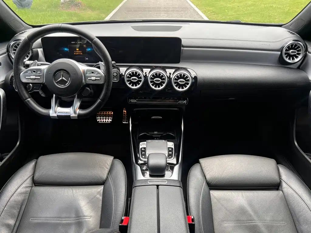 Mercedes-Benz A-Class AMG 2020 — фото 7