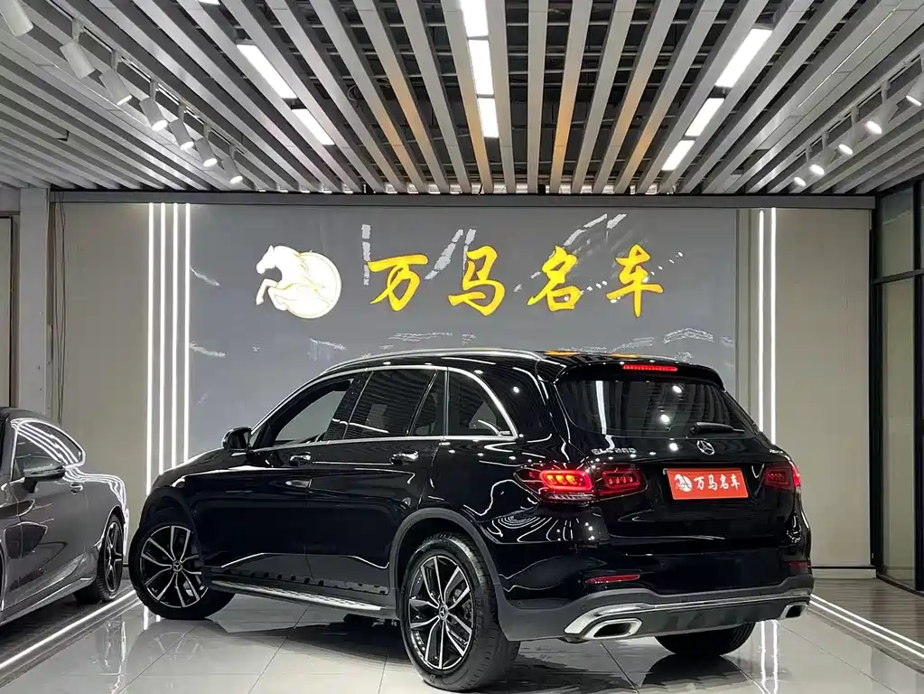 Mercedes-Benz GLC 2023