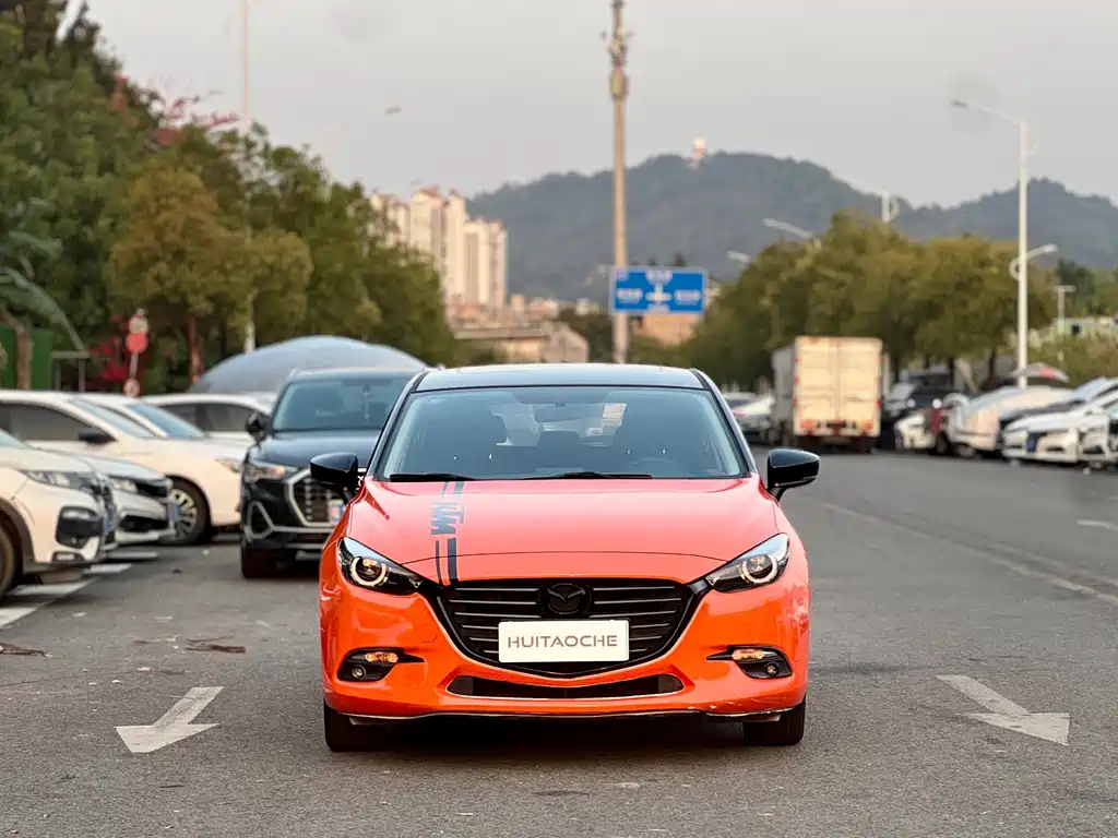 Mazda 3 Axela 2017 — фото 2
