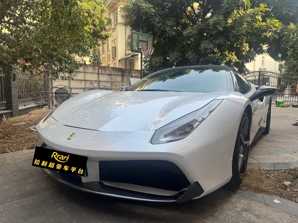 Ferrari 488 2018 — фото 1