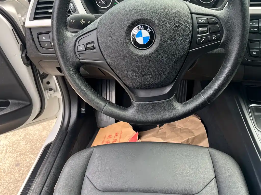 BMW 3 Series 2015 — фото 8