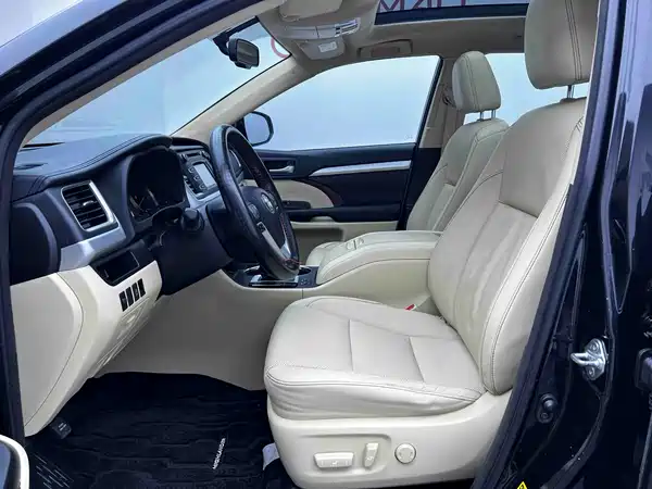 Toyota Highlander 2017
