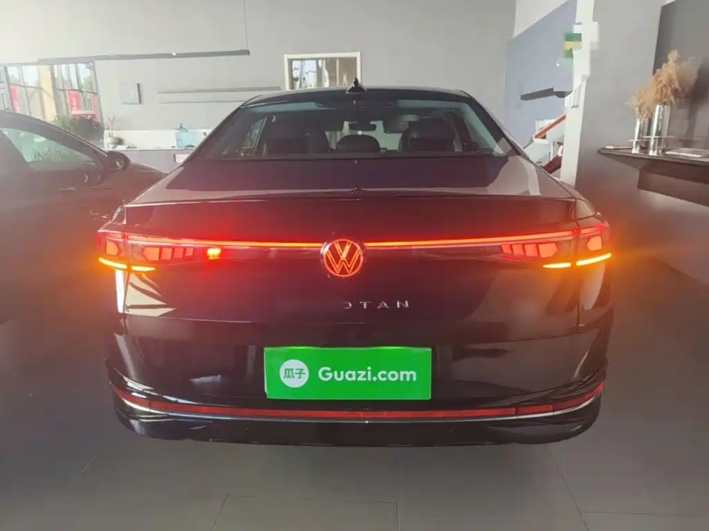 Volkswagen Magotan 2024