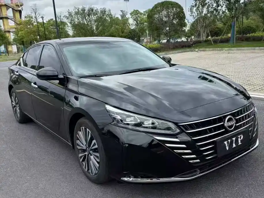 Nissan Teana 2023