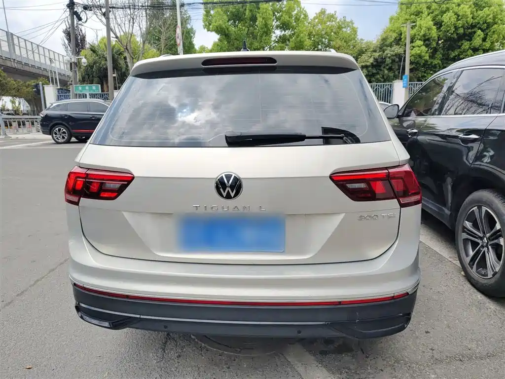 Volkswagen Tiguan L 2025 — фото 4