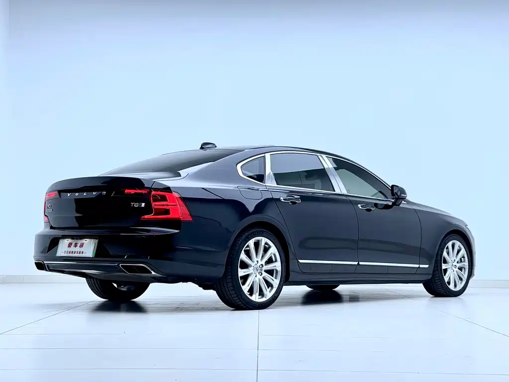 Volvo S90 PHEV 2020 — фото 16