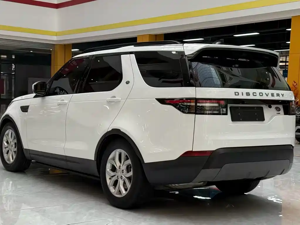 Land Rover Discovery 2018 — фото 8