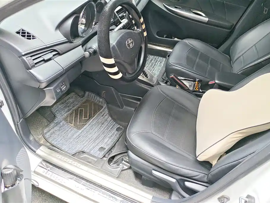 Toyota Yaris L 2016 — фото 9