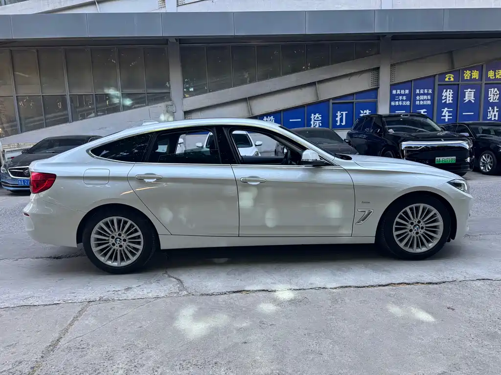 BMW 3 Series GT 2018 — фото 5