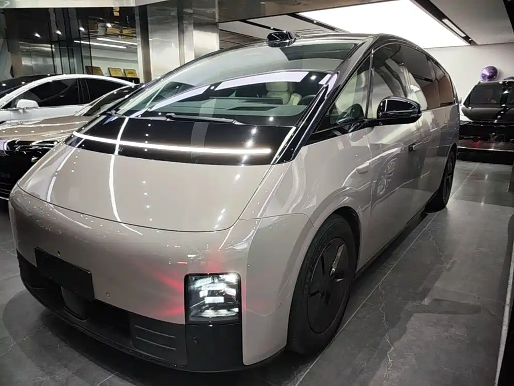 Li Auto Li MEGA 2024