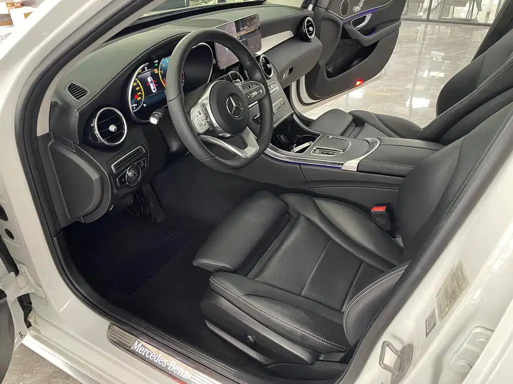 Mercedes-Benz C-Class 2020