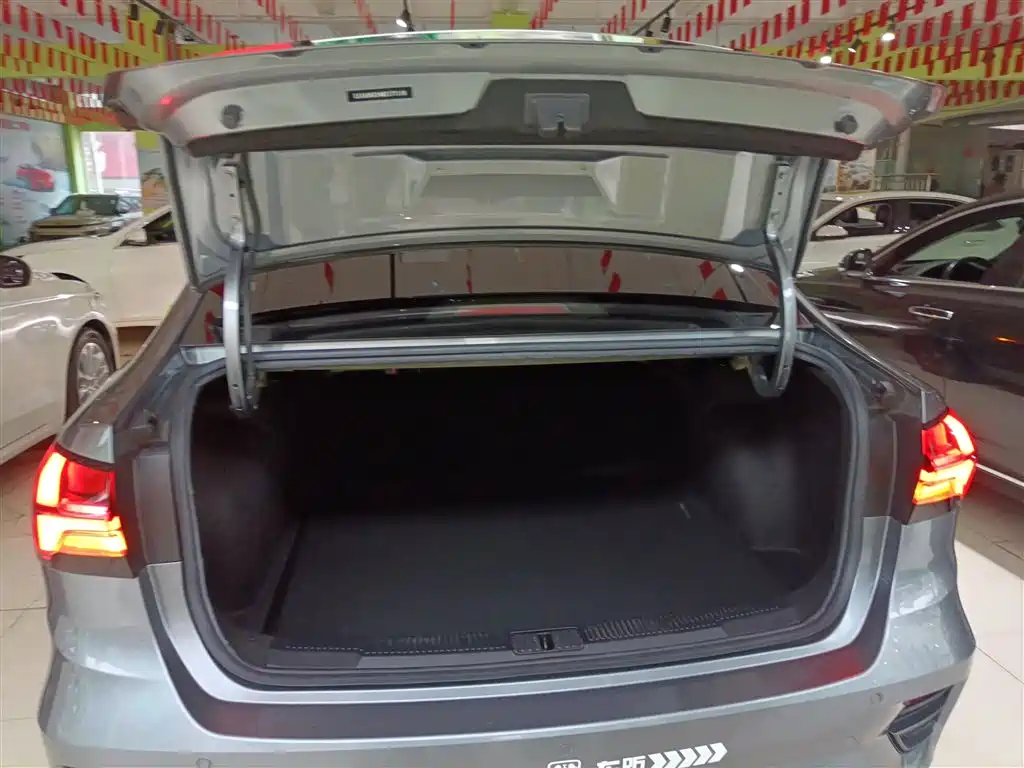 Roewe i5 2021 — фото 19
