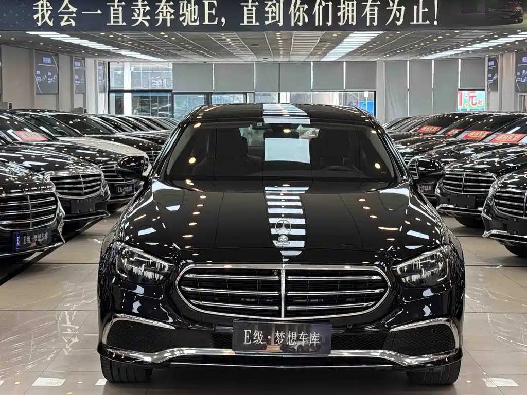 Mercedes-Benz E-Class 2022 — фото 1
