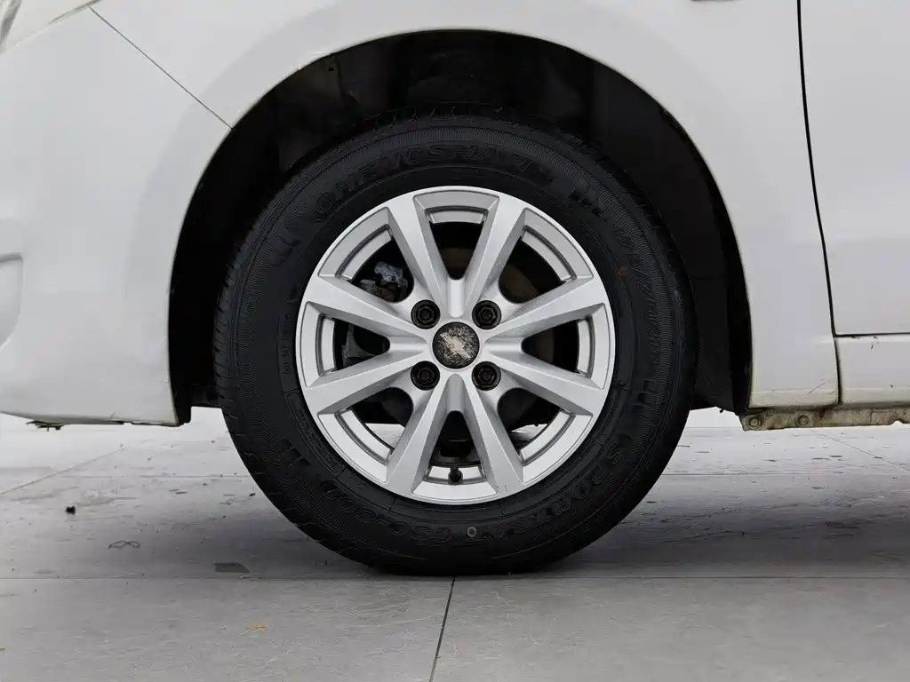Chevrolet Sail 2015 — фото 17