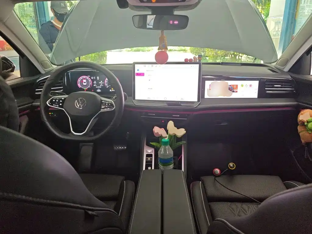 Volkswagen Magotan 2025