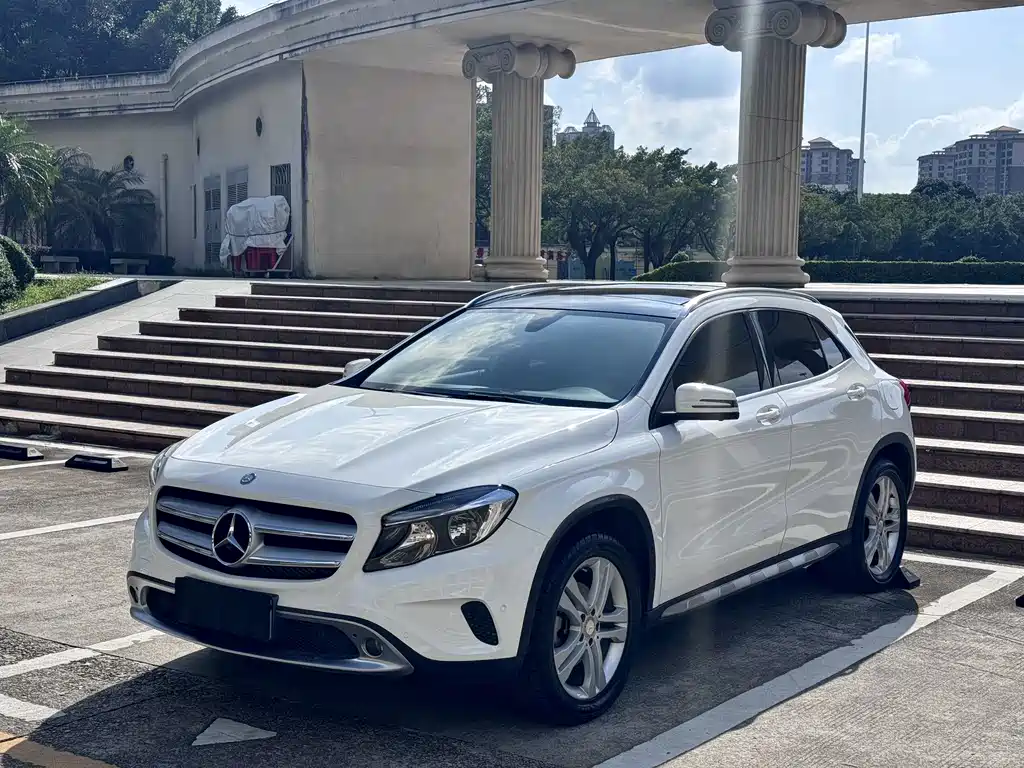 Mercedes-Benz GLA 2016 — фото 1