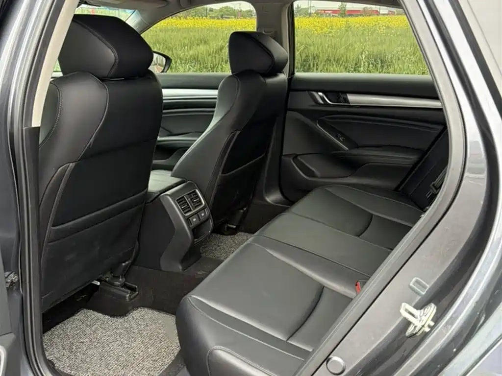 Honda Accord 2022 — фото 14