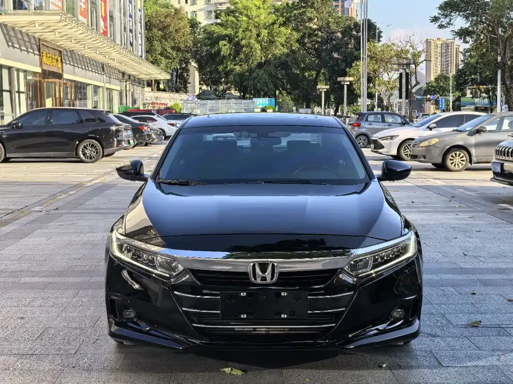Honda Accord 2023 — фото 2