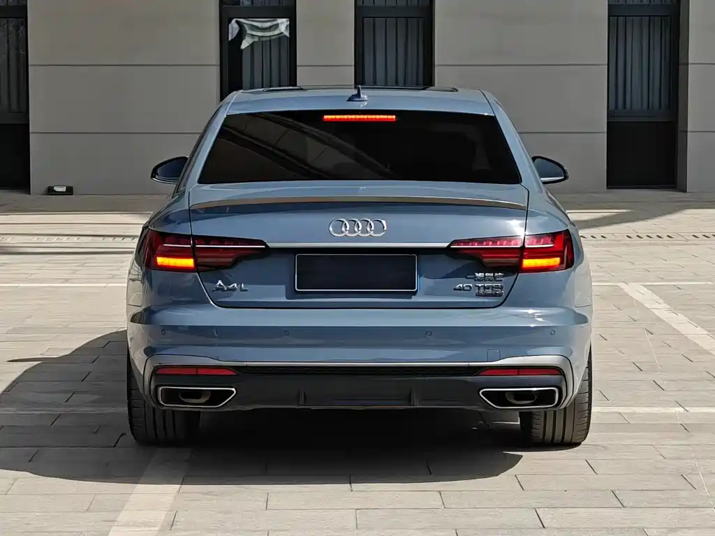 Audi A4L 2023