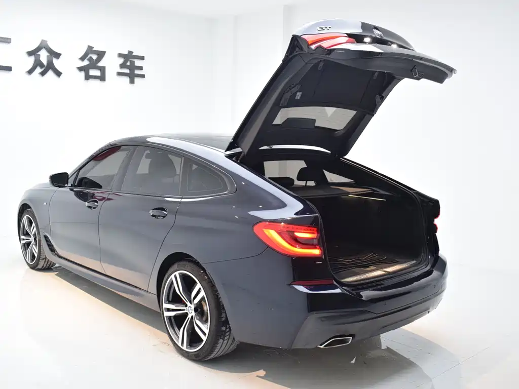 BMW 6 Series GT 2023 — фото 25