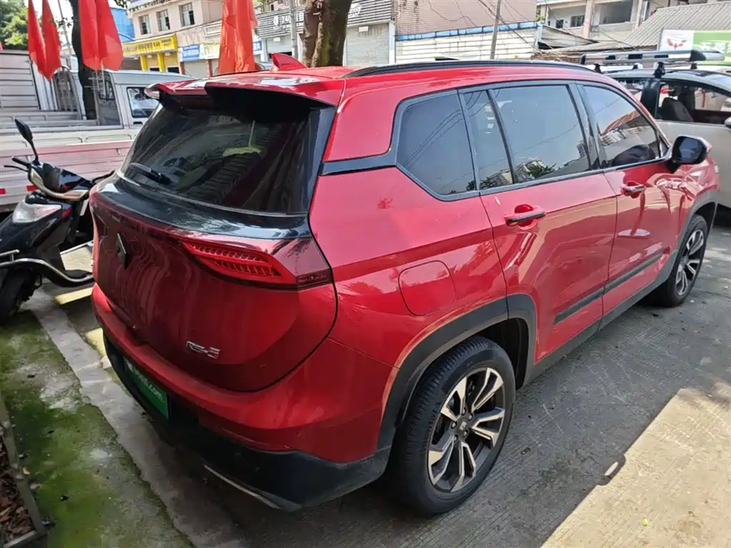 Baojun RS-5 2019 — фото 7