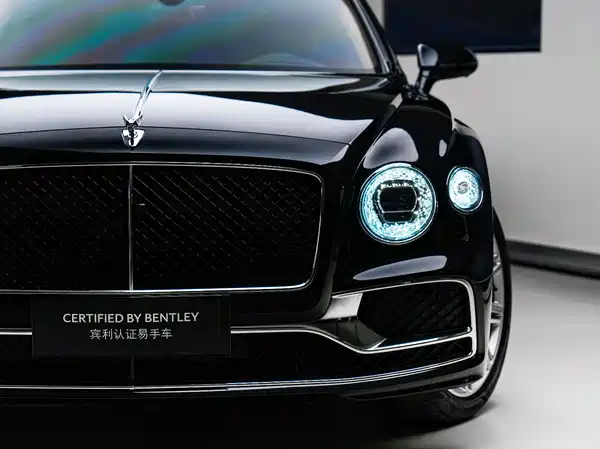 Bentley Flying Spur Plug-In Hybrid 2024