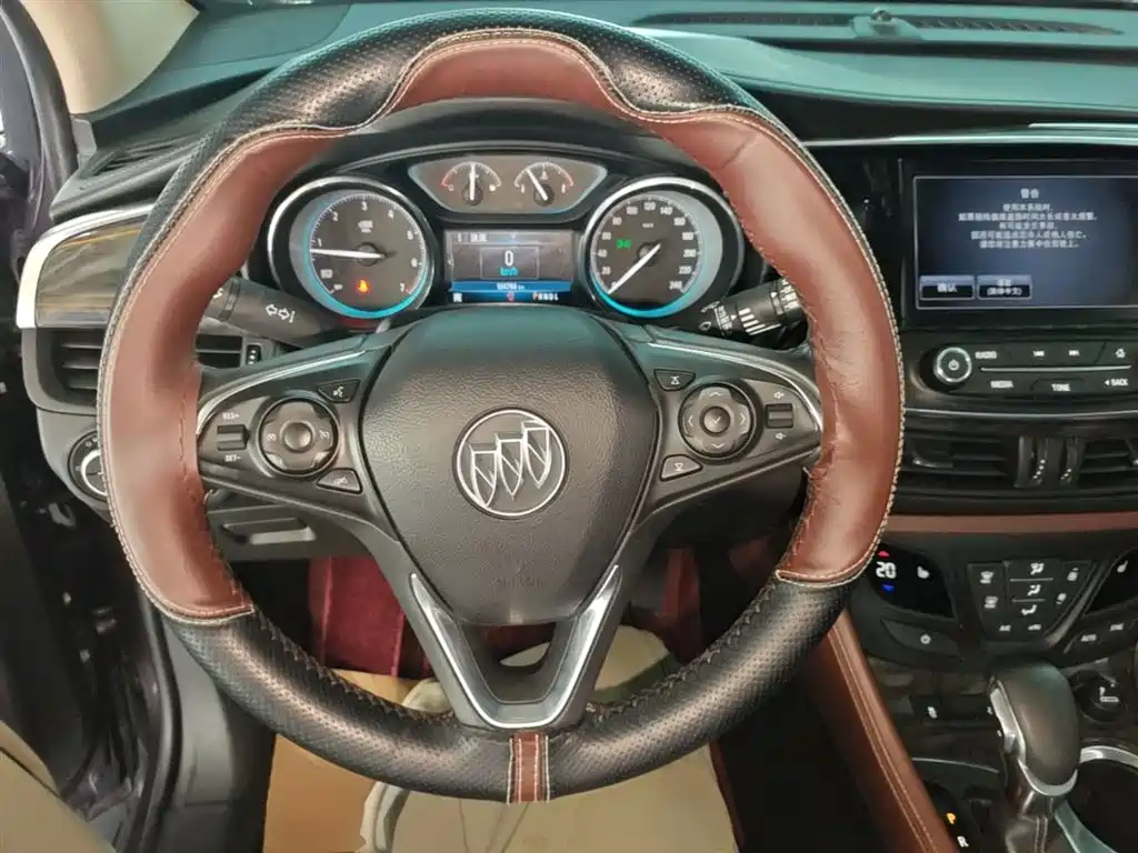 Buick Envision Plus 2016 — фото 11