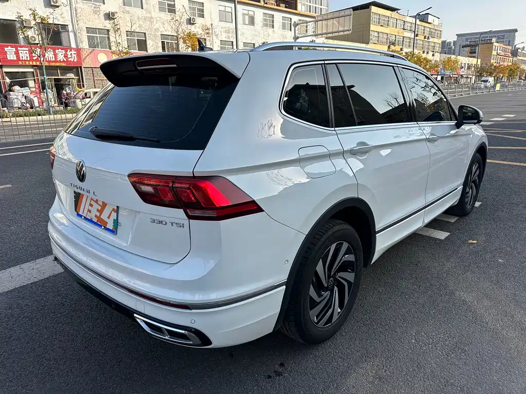 Volkswagen Tiguan L 2024 — фото 4