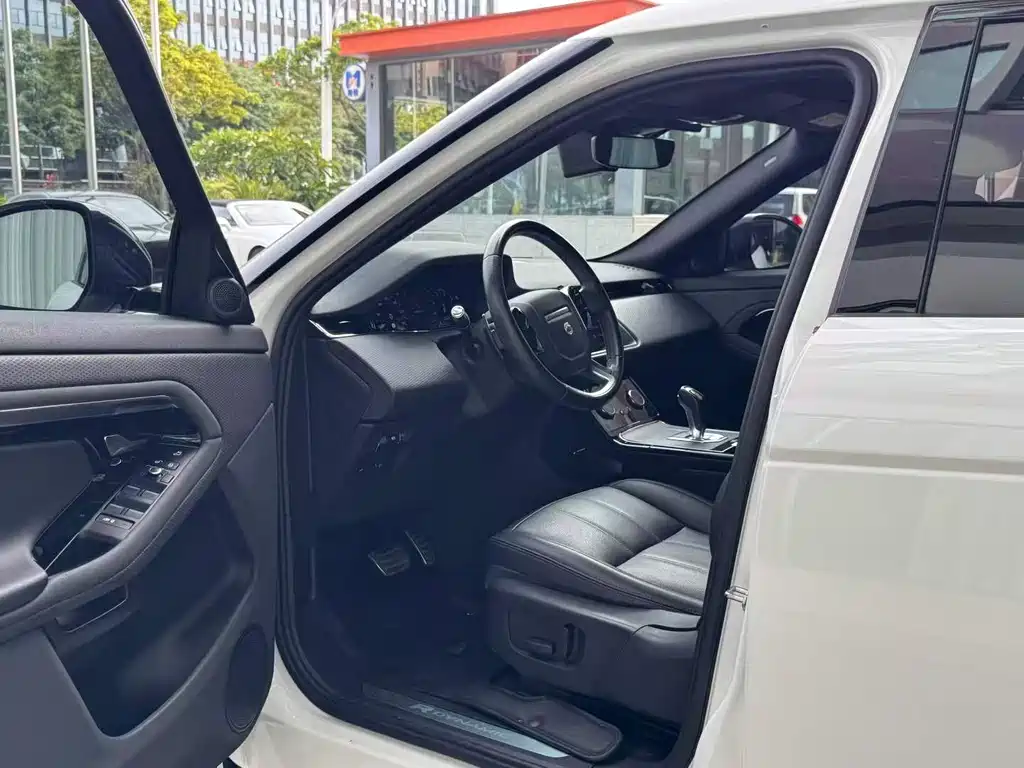 Land Rover Evoque 2020 — фото 4