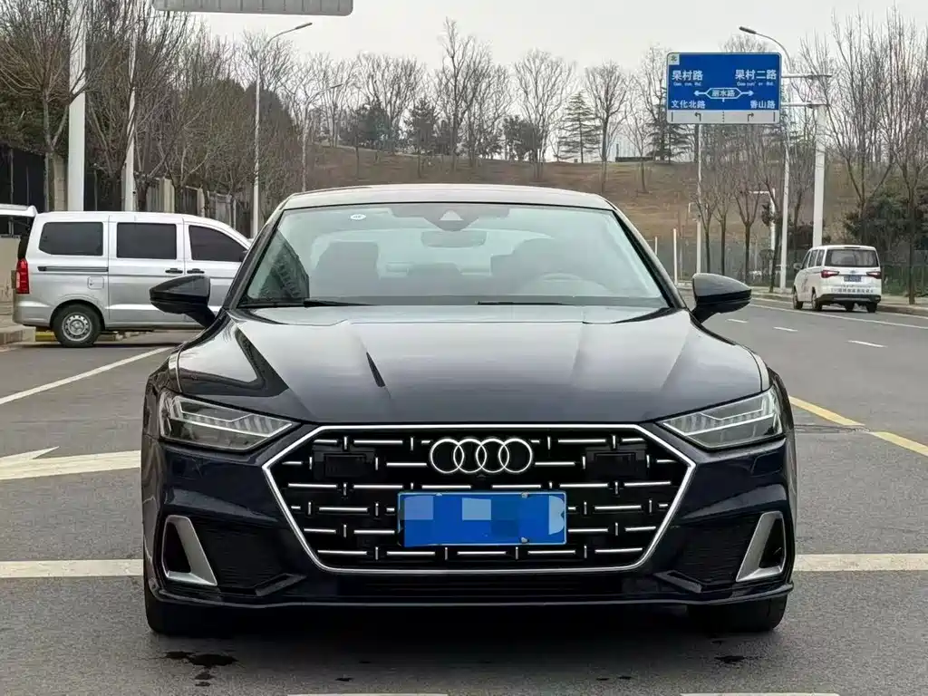 Audi A7L 2023 — фото 2