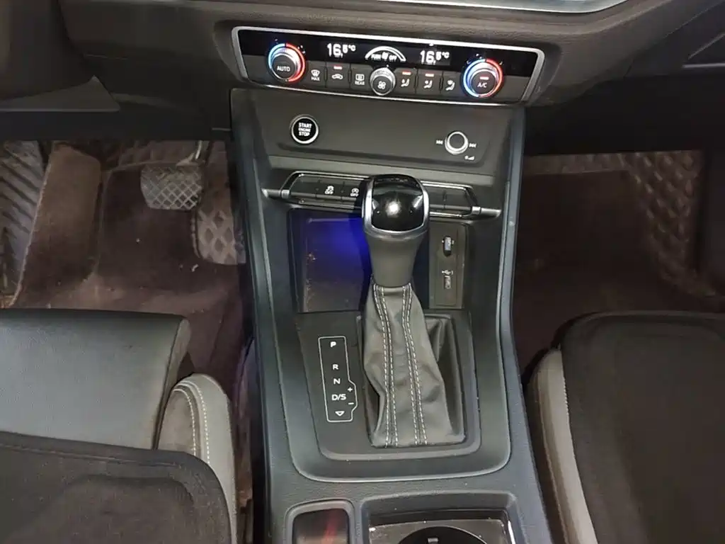 Audi Q3 Sportback 2022 — фото 14