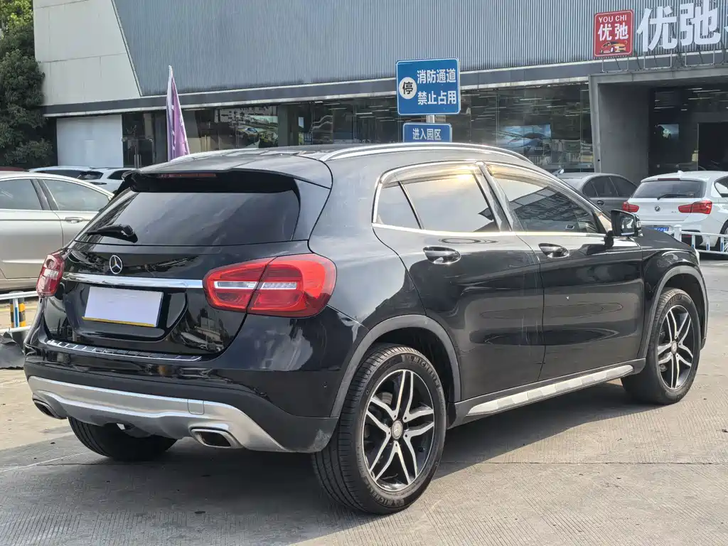 Mercedes-Benz GLA 2015 — фото 4