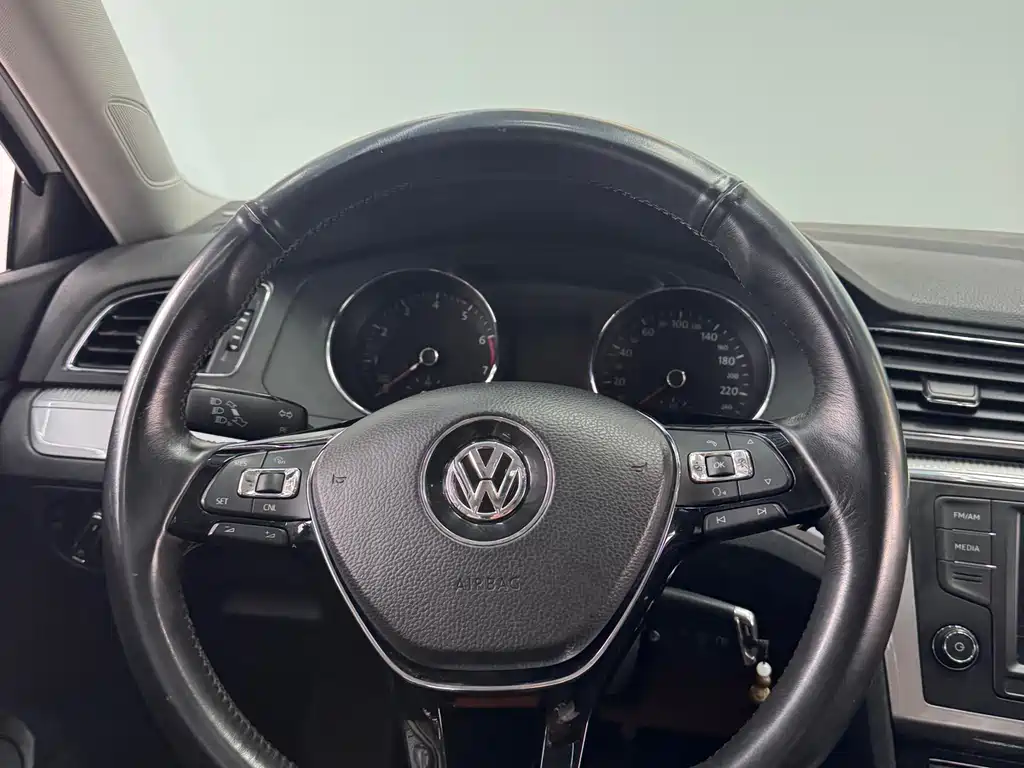 Volkswagen Lamando 2018 — фото 14