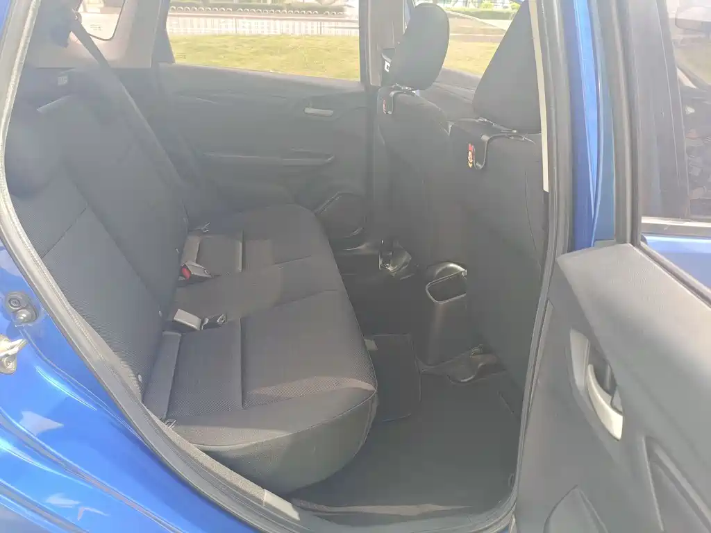 Honda Fit 2017 — фото 10