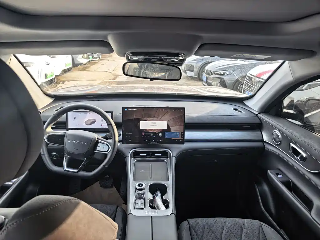 Chery Tiggo 8 PLUS 2025 — фото 8