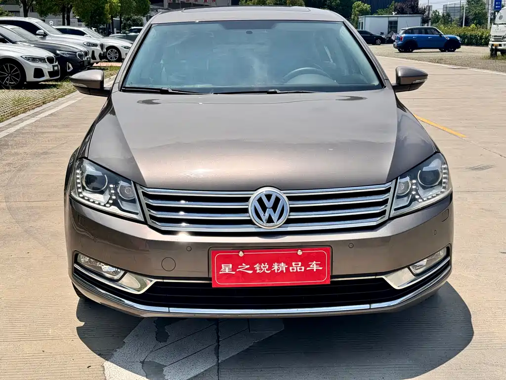 Volkswagen Magotan 2016