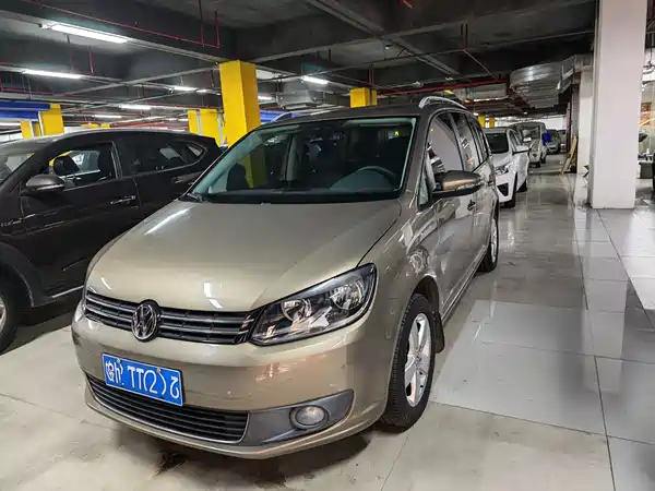 Volkswagen Touran 2016