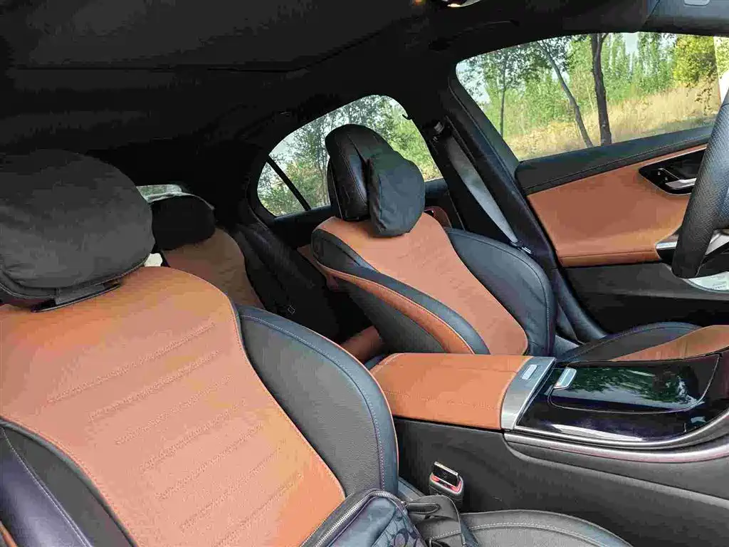 Mercedes-Benz C-Class 2025 — фото 18