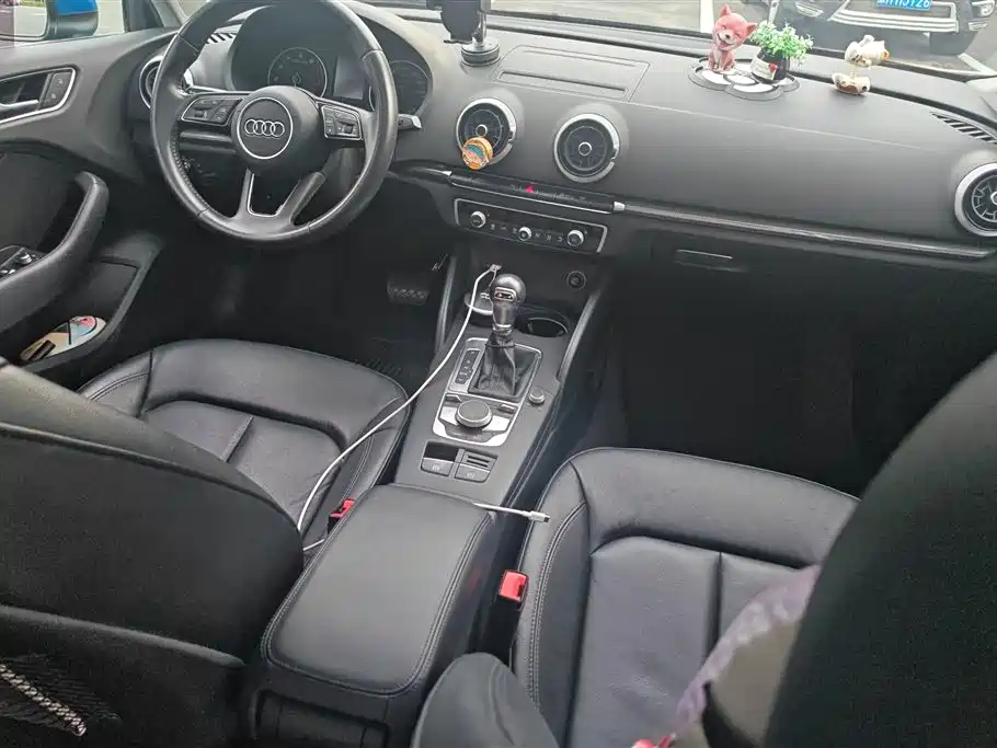 Audi A3 2018 — фото 16